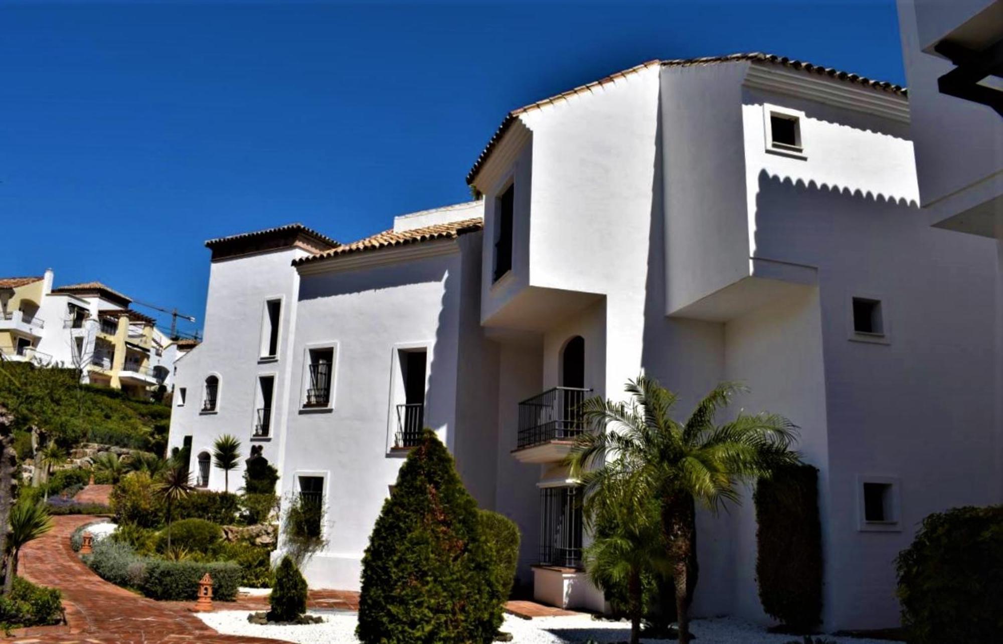 Superior 3Br Golfla Apartment Minutes From Puerto Banus & Marbella Malaga Ngoại thất bức ảnh